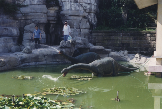 长春喷水恐龙展